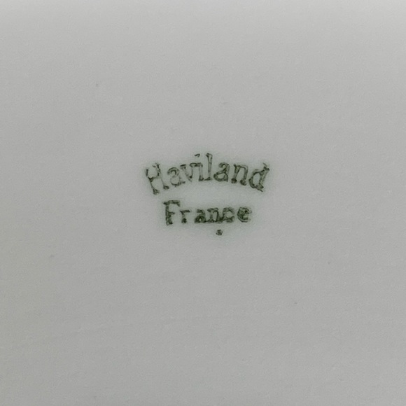 HAVILAND Vintage White Oval Platter With Scalloped Edge, Made in France - Picture 8 of 11